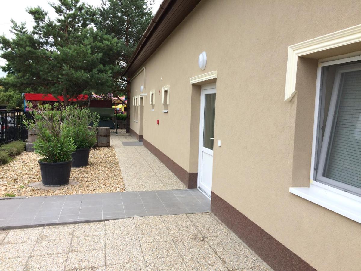 Harmonia Panzio Apartment Bogacs Bagian luar foto