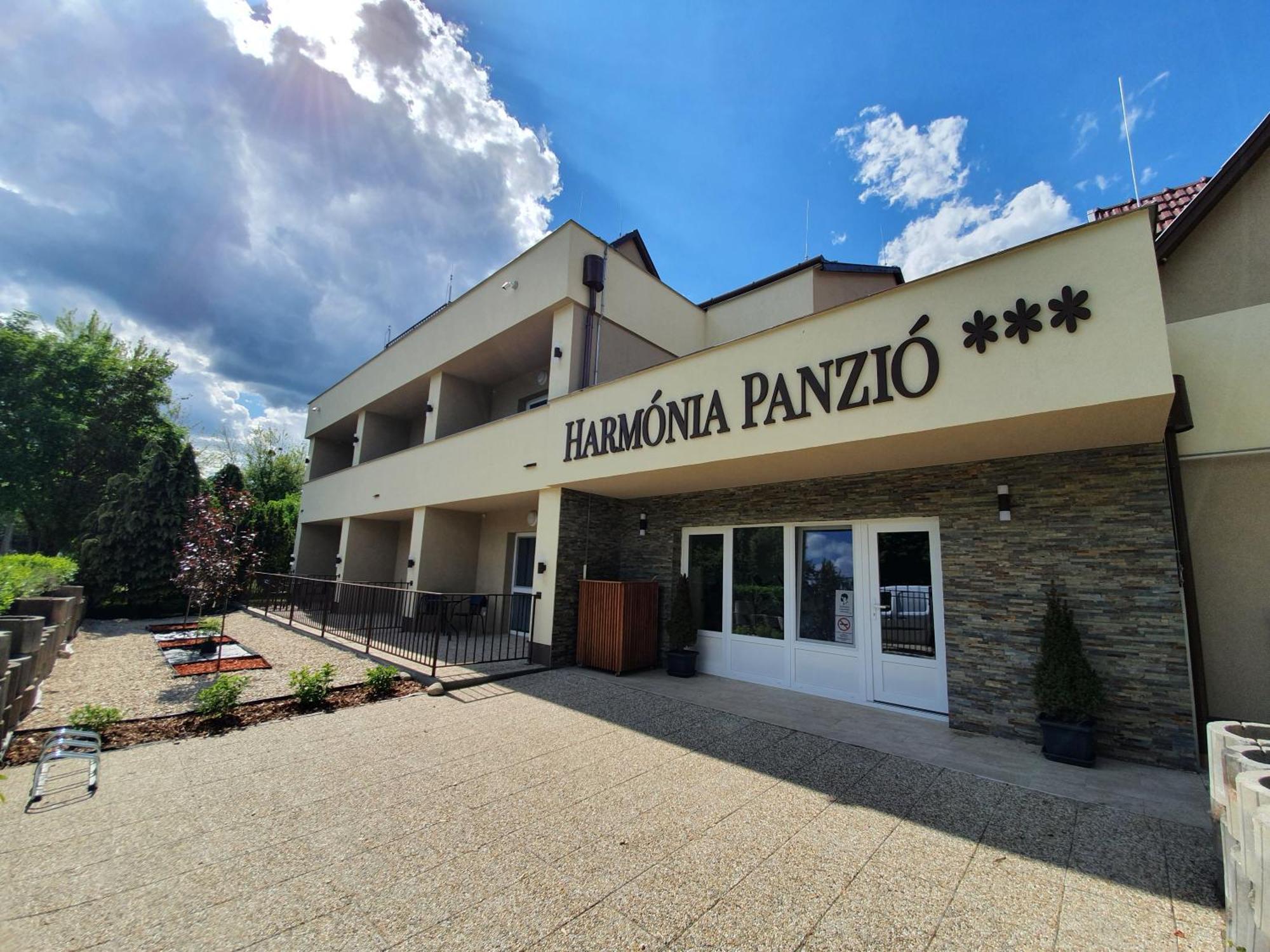 Harmonia Panzio Apartment Bogacs Bagian luar foto