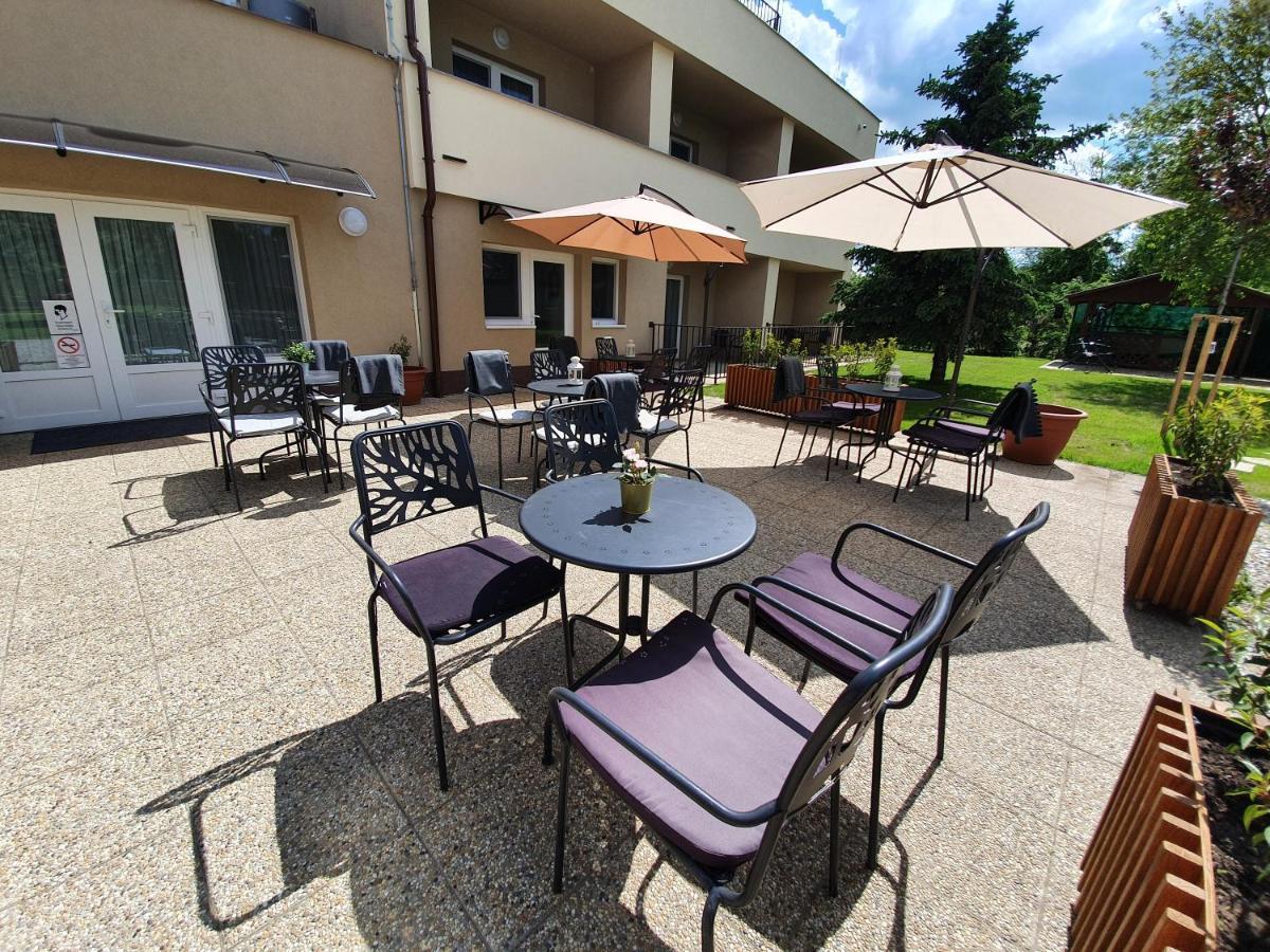 Harmonia Panzio Apartment Bogacs Bagian luar foto